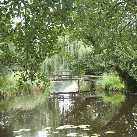 C'Est La Vie Houseboat Hotel Nederhorst den Berg Exterior photo